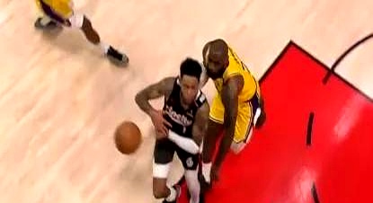 开拓者球员受伤情况引起球迷担忧 开拓者球员受伤情况引起球迷担忧