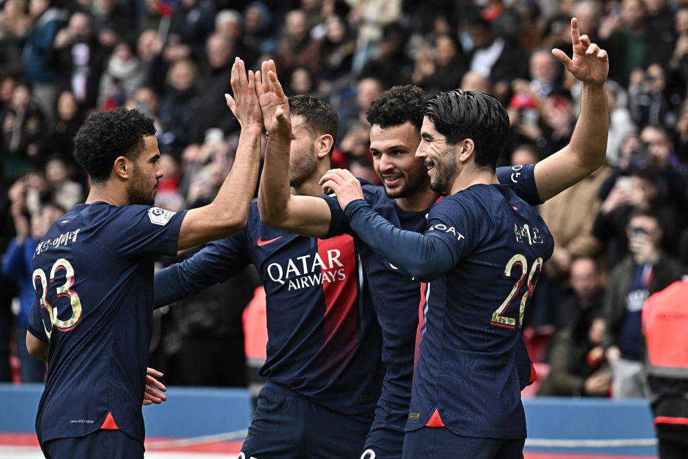 关于柏林赫塔主场惨败,成绩下滑难掩球队困境的信息 关于柏林赫塔主场惨败,成绩下滑难掩球队困境的信息