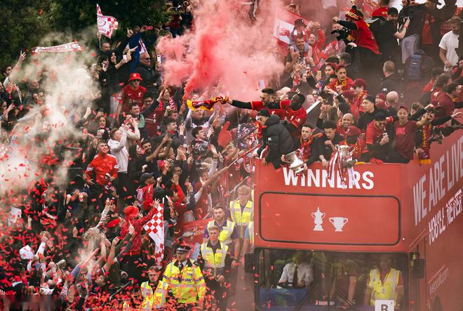 快讯:曼联抵达美国备战世俱杯的简单介绍 快讯:曼联抵达美国备战世俱杯的简单介绍