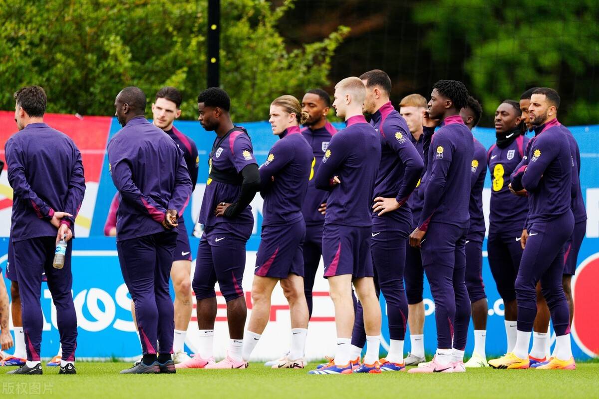 英格兰队在欧洲杯比赛中表现出色 英格兰队在欧洲杯比赛中表现出色