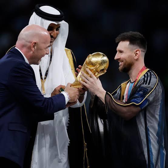 关于梅西新赛季身披亦鲜新战袍将夺取更多荣誉的信息 关于梅西新赛季身披亦鲜新战袍将夺取更多荣誉的信息