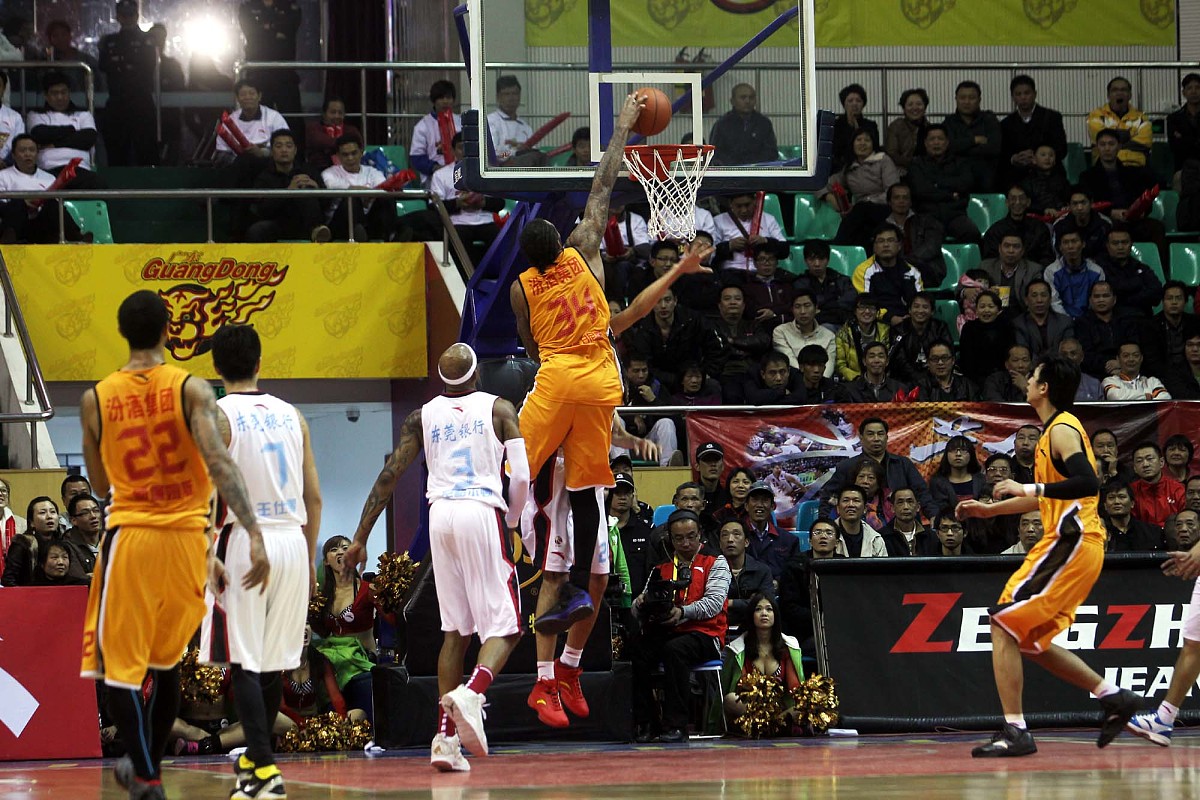 重要关键球员复出比赛,助球队取得胜利的简单介绍 重要关键球员复出比赛,助球队取得胜利的简单介绍