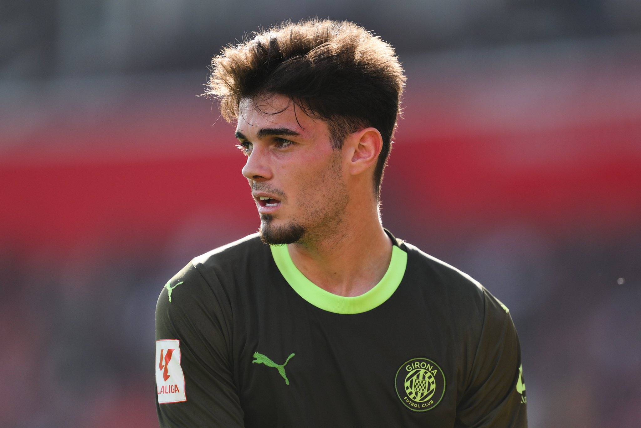 包含沃尔夫斯堡士气高涨,成为赛季黑马的词条 包含沃尔夫斯堡士气高涨,成为赛季黑马的词条