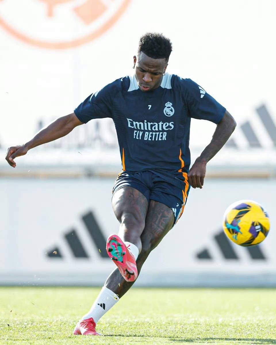 包含莱加内斯客场战平,延续联赛不败战绩的词条 包含莱加内斯客场战平,延续联赛不败战绩的词条