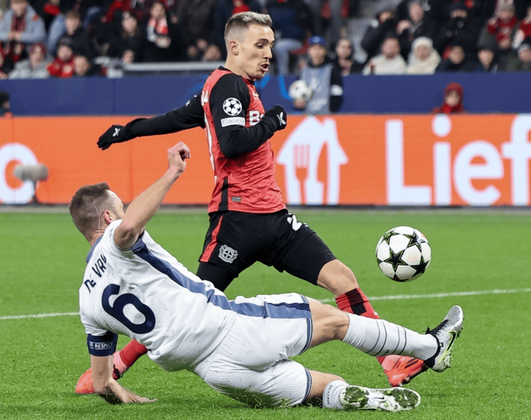 里尔在客场获胜,继续紧追领头羊的简单介绍 里尔在客场获胜,继续紧追领头羊的简单介绍