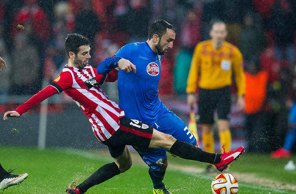 关于比利亚雷亚尔击败对手夺得分的信息 关于比利亚雷亚尔击败对手夺得分的信息