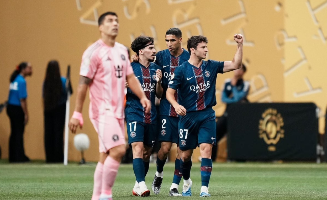 巴黎遗憾出局,欧冠征程止步 巴黎遗憾出局,欧冠征程止步