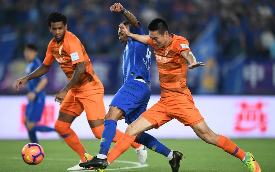 包含鲁能主场逆转东亚,实力展现的词条 包含鲁能主场逆转东亚,实力展现的词条