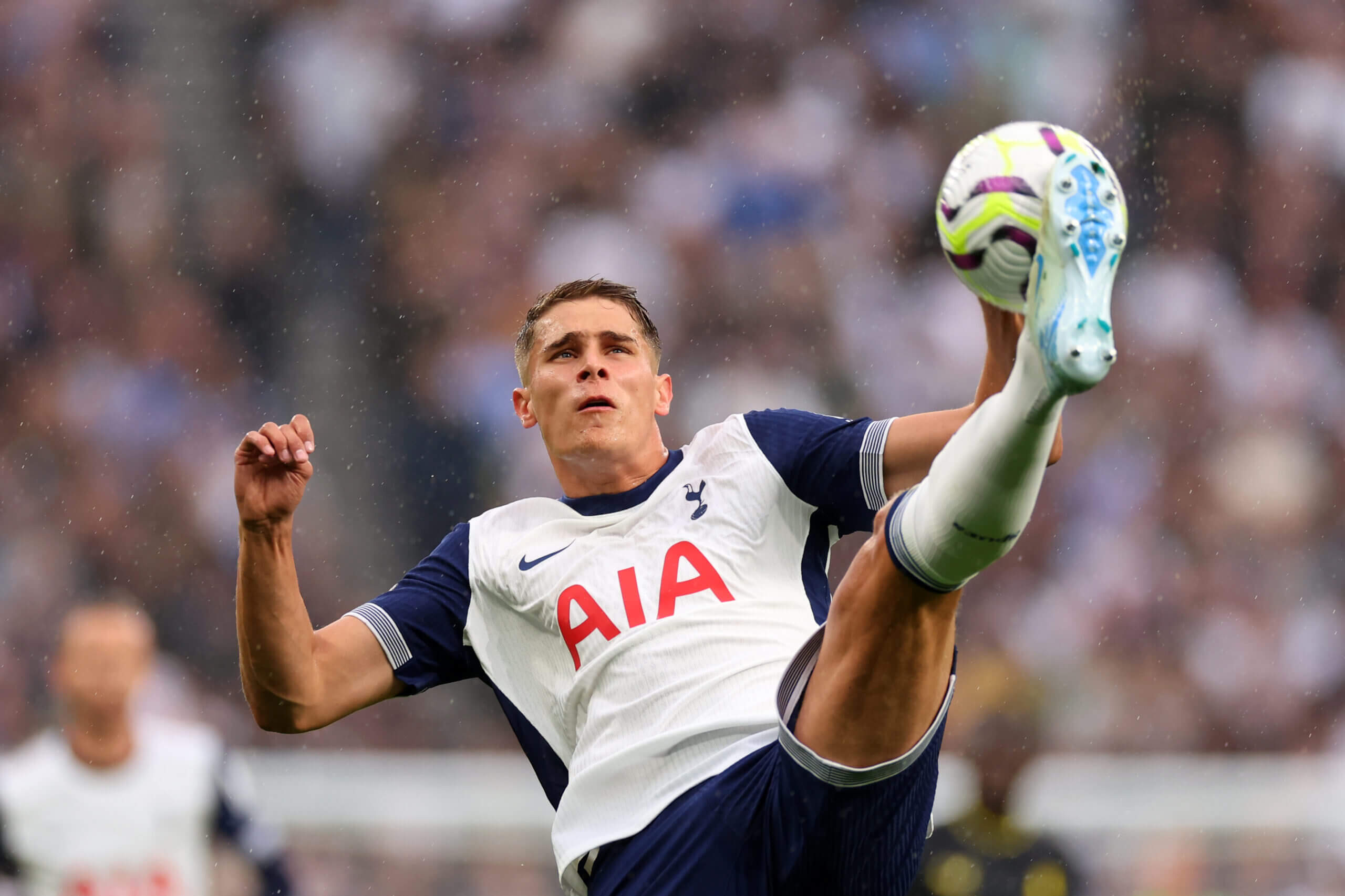 托特纳姆主场告捷,继续向欧冠区迈进的简单介绍 托特纳姆主场告捷,继续向欧冠区迈进的简单介绍