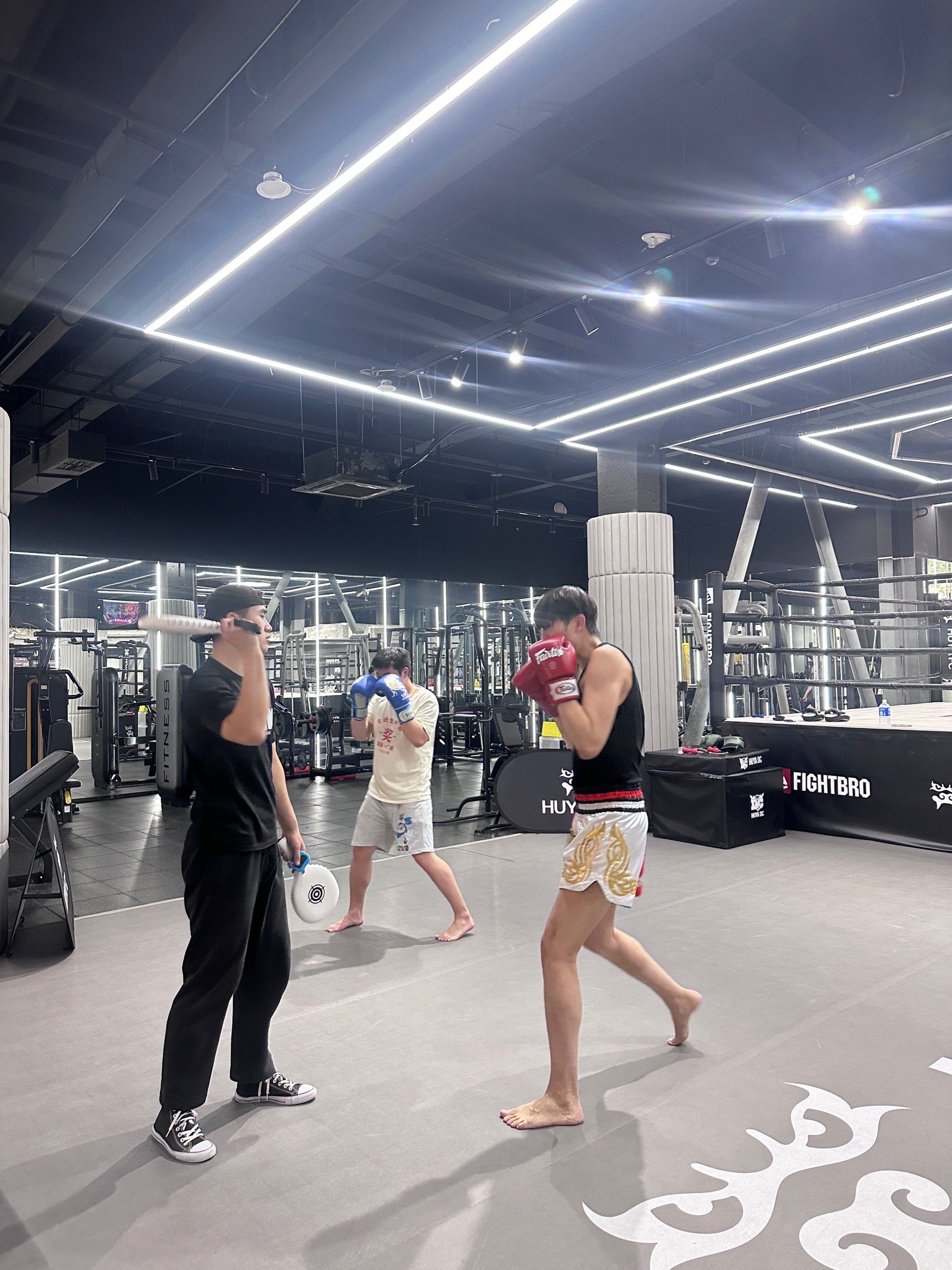 见证力量拳击选手慑人技艺的简单介绍 见证力量拳击选手慑人技艺的简单介绍