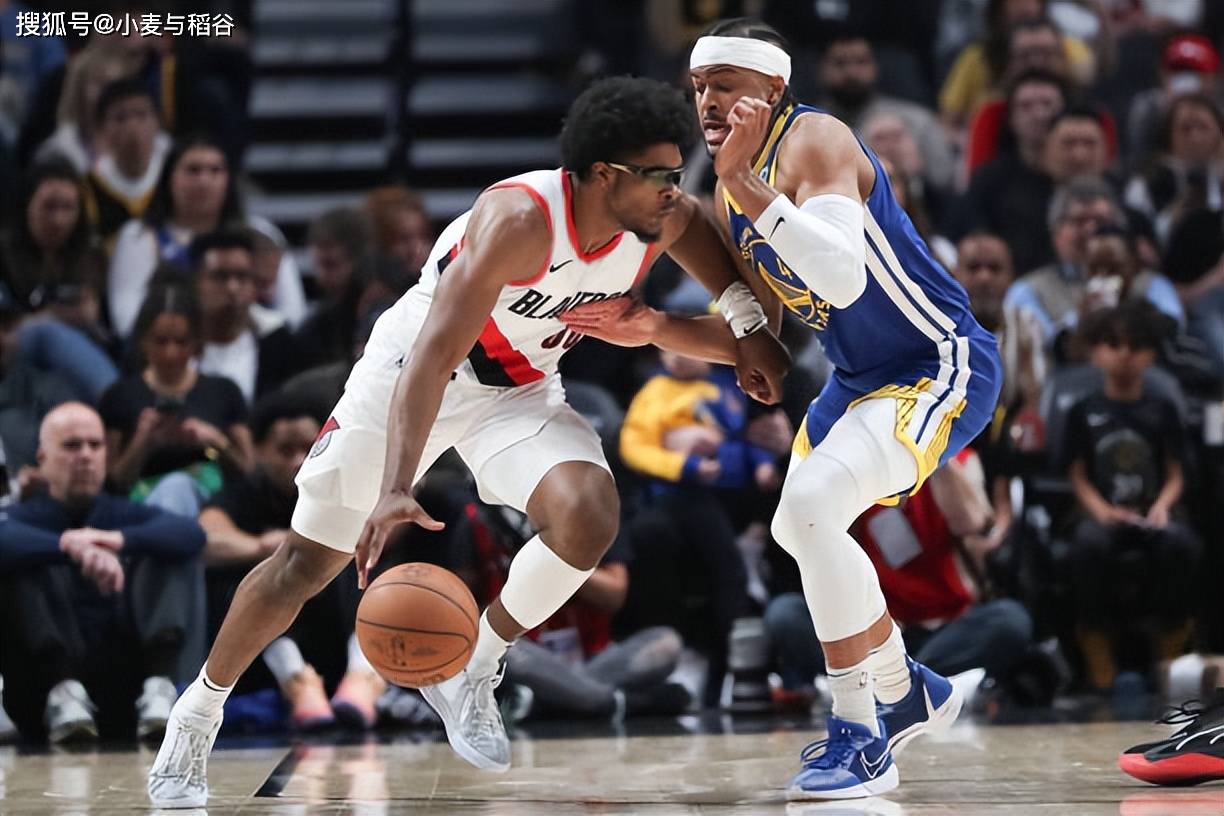 勇士胜开拓者，保持不败纪录