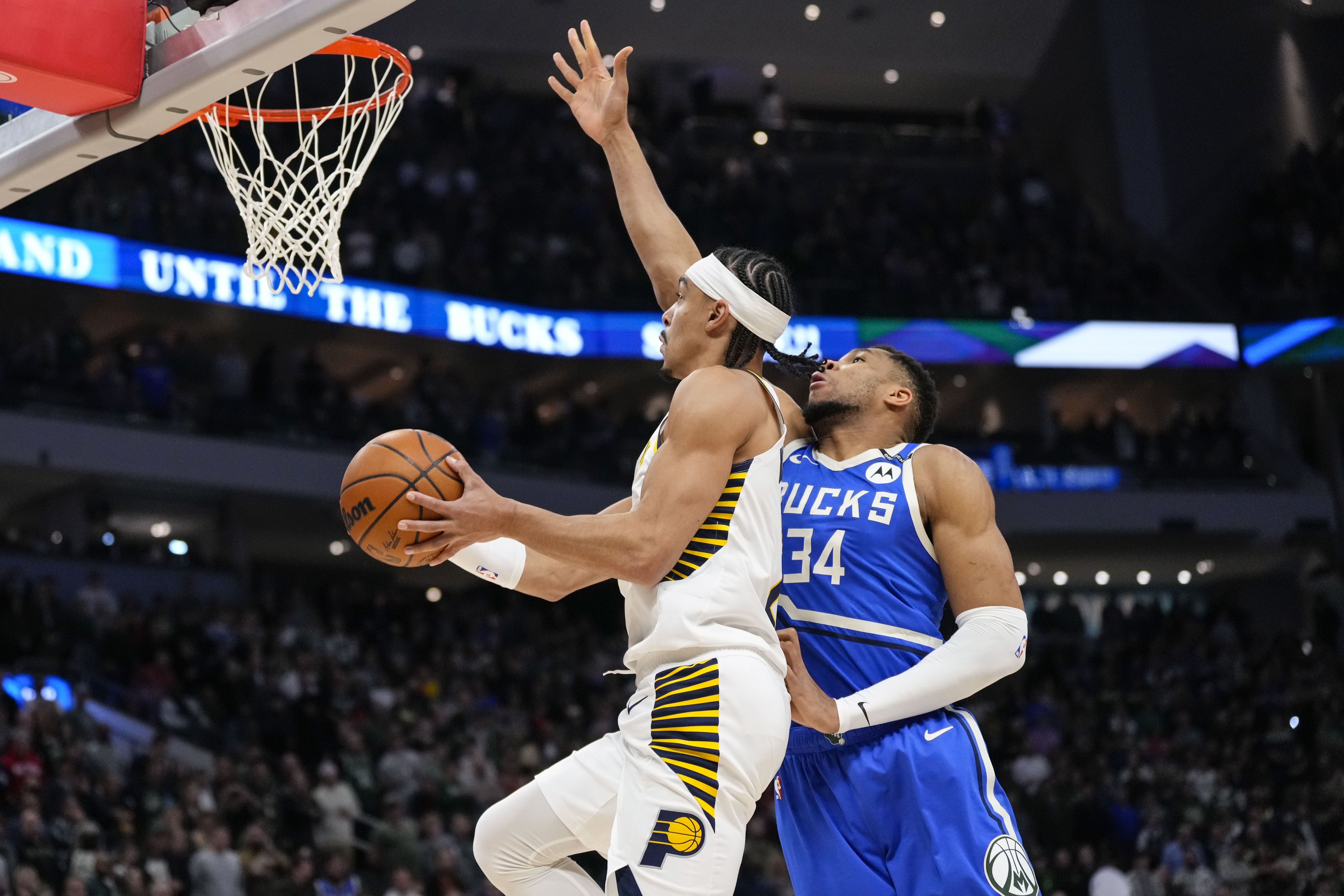 步行者客场胜雄鹿,复苏势头的简单介绍 步行者客场胜雄鹿,复苏势头的简单介绍