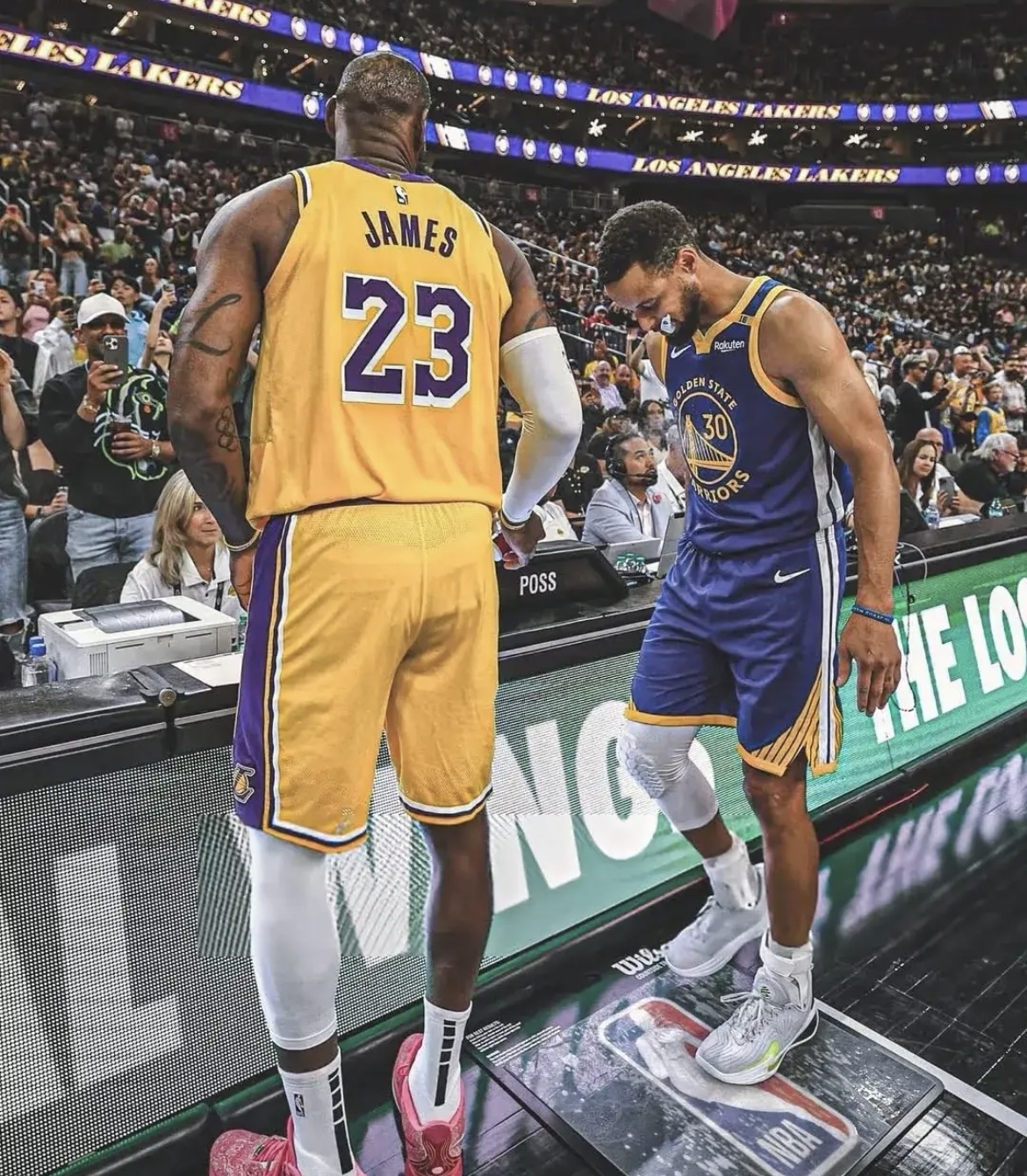 勇士全队复苏,击败湖人 勇士全队复苏,击败湖人