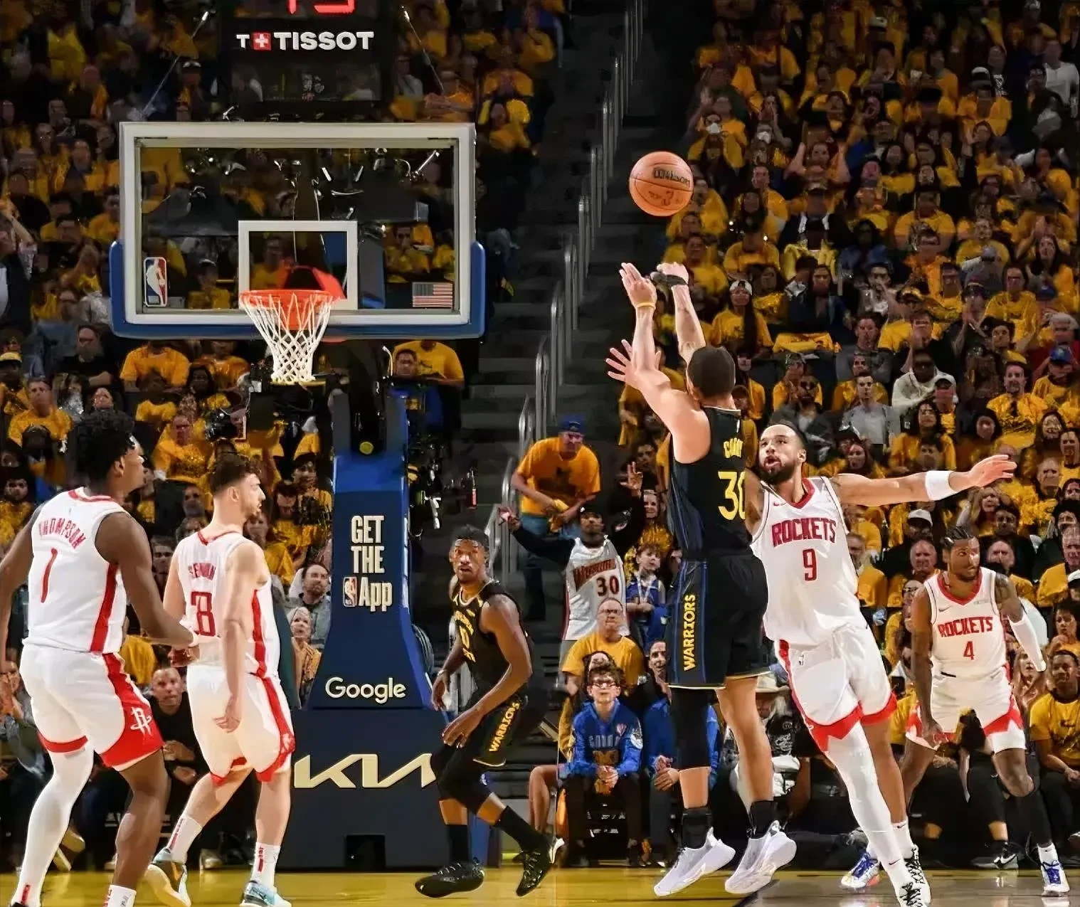 关于火箭主场逆转猛龙，扳回一城的信息