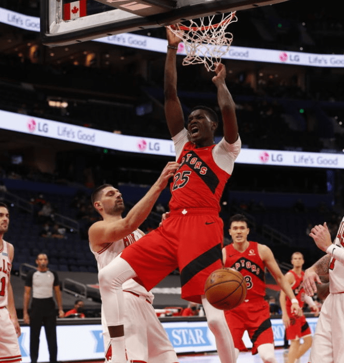 魔术爆冷公牛，拉文进攻端无人可挡